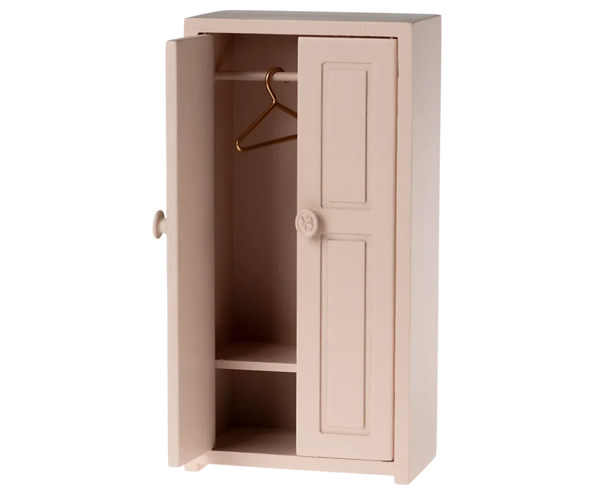 Closet, Mouse in Light Rose